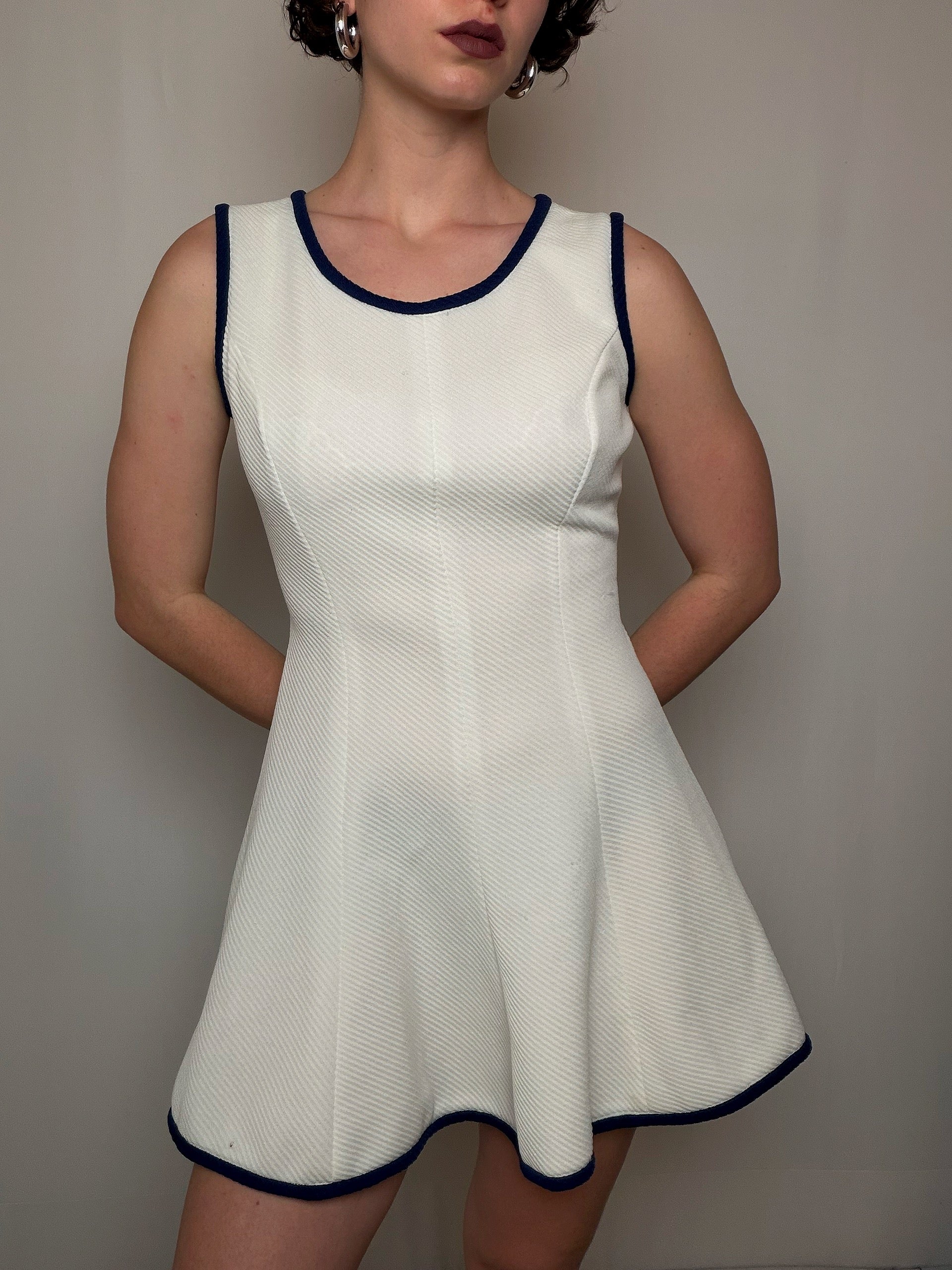 Robe patineuse blanche S/M vintage