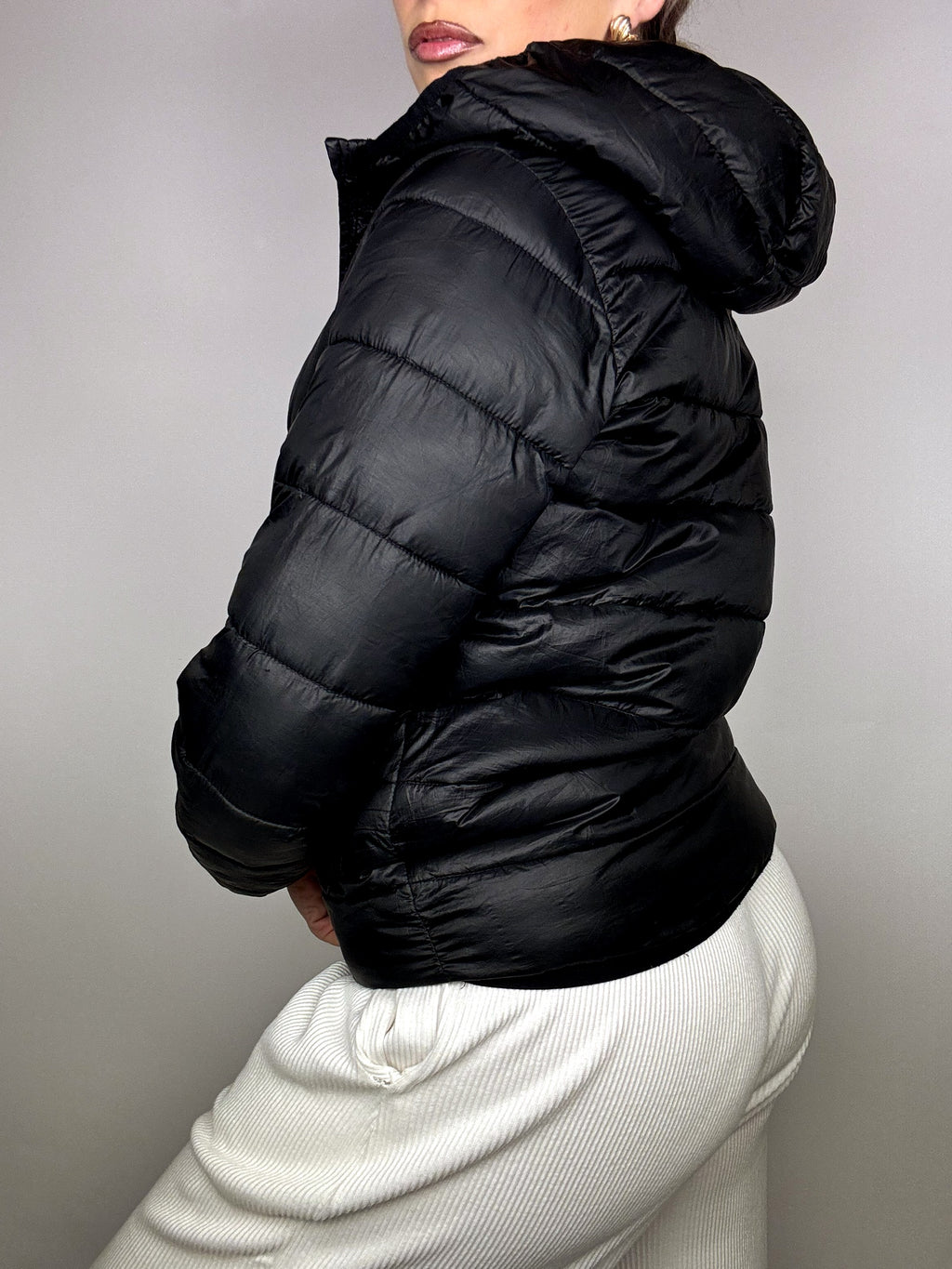 CHAMPION L Vintage schwarze feine puffige Daunenjacke