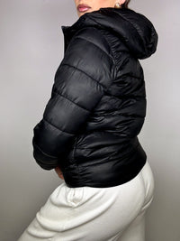 CHAMPION L Vintage schwarze feine puffige Daunenjacke