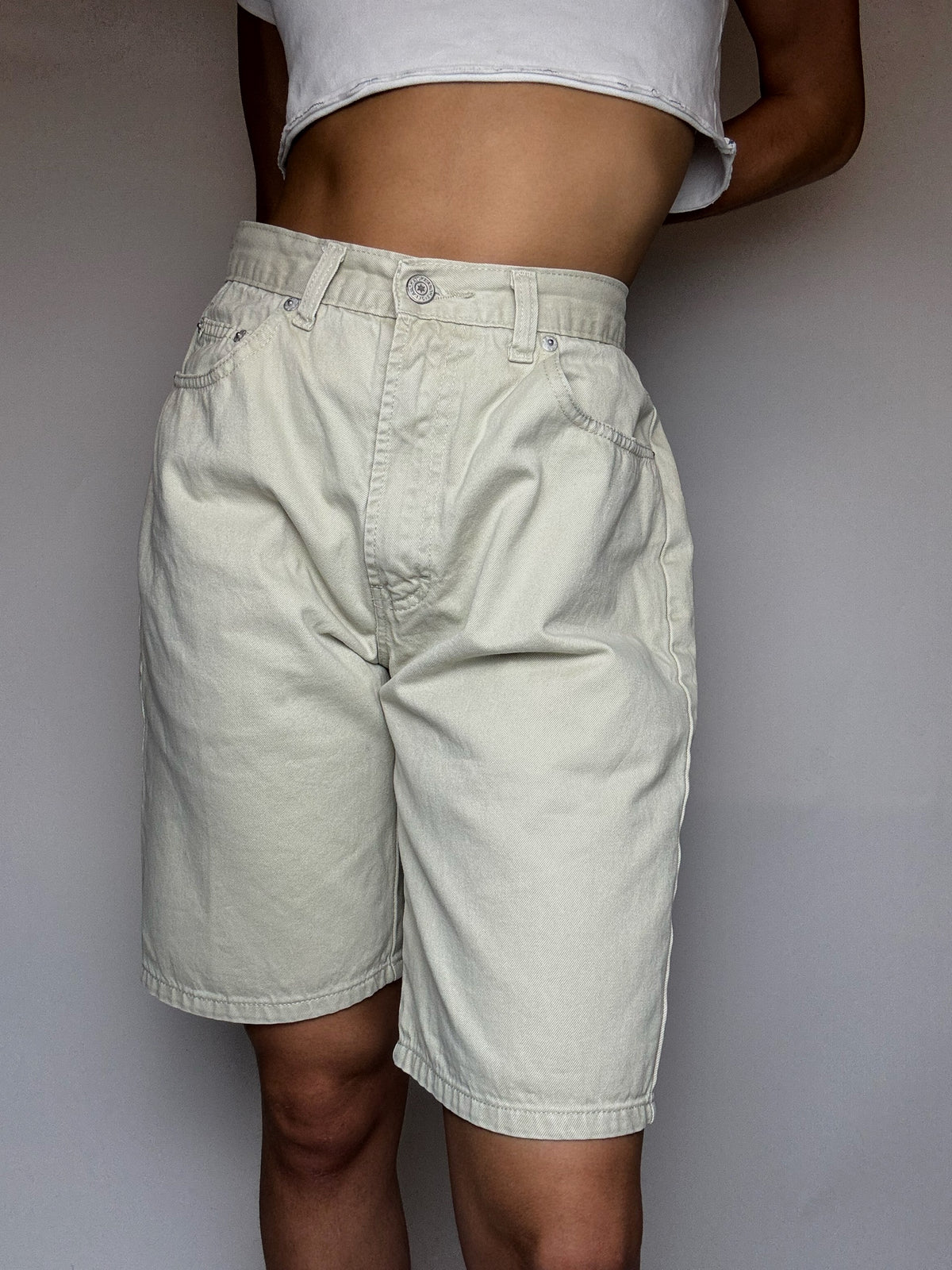 Beige vintage XL denim shorts