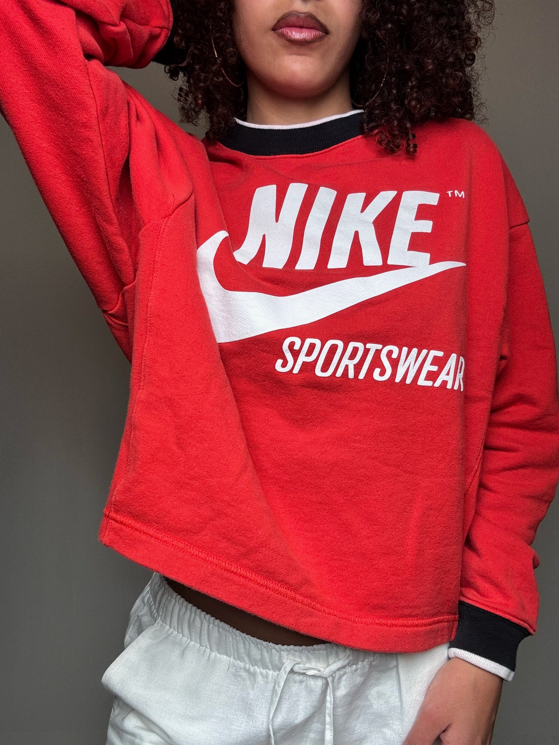 Pull crop rouge Nike S vintage