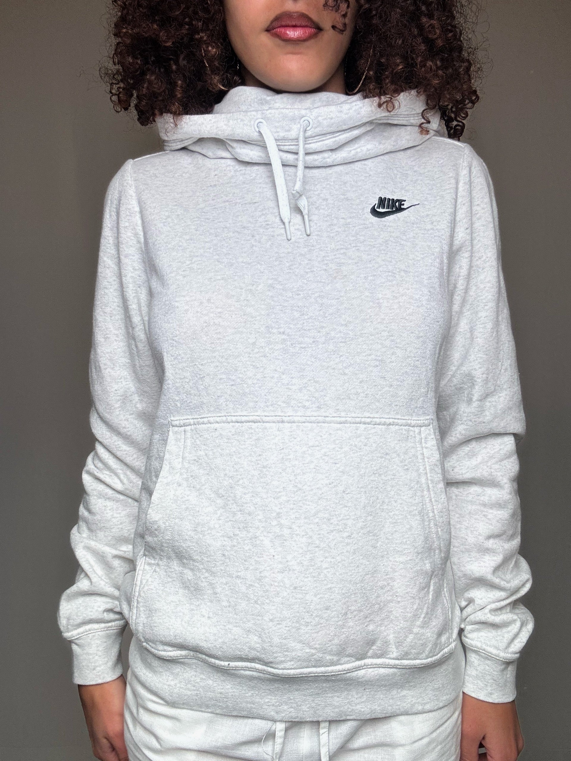 Vintage Grey Nike M Hoodie with High Neck