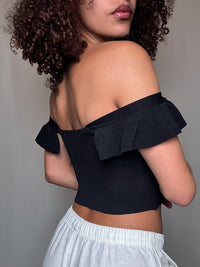 Black ribbed crop top one size vintage