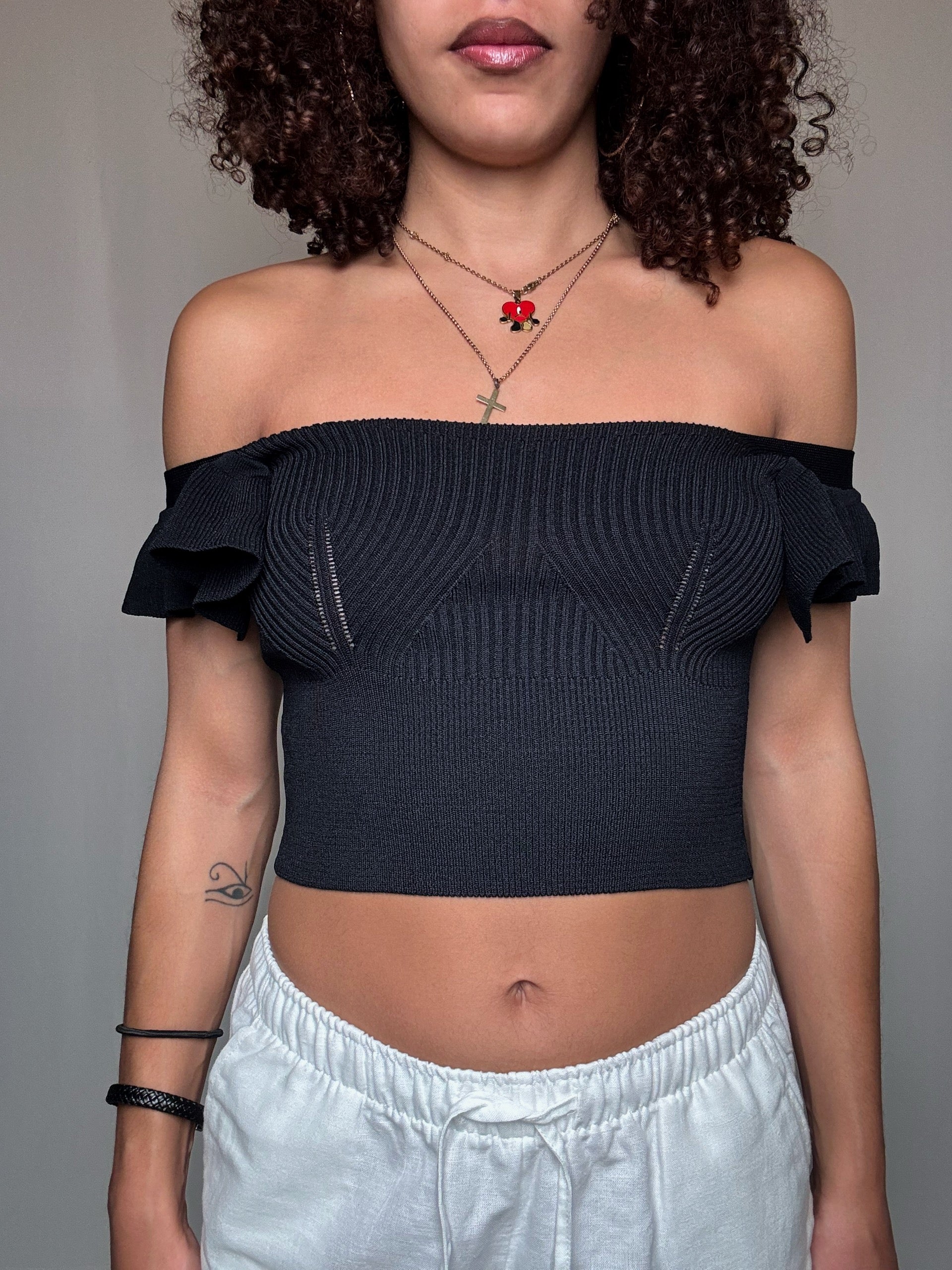 Black ribbed crop top one size vintage