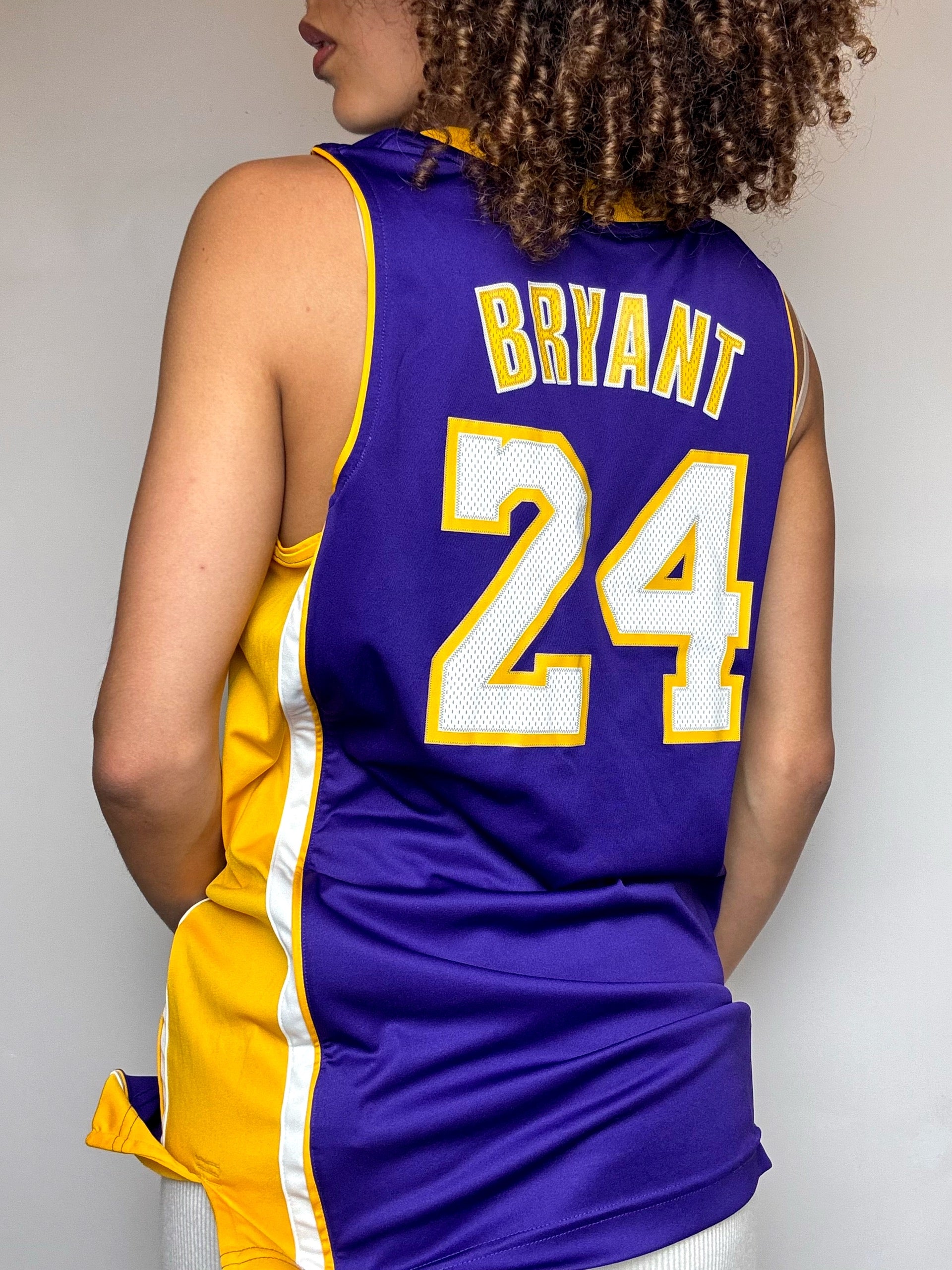 Gelbes NIKE x LAKERS Basketballtrikot S