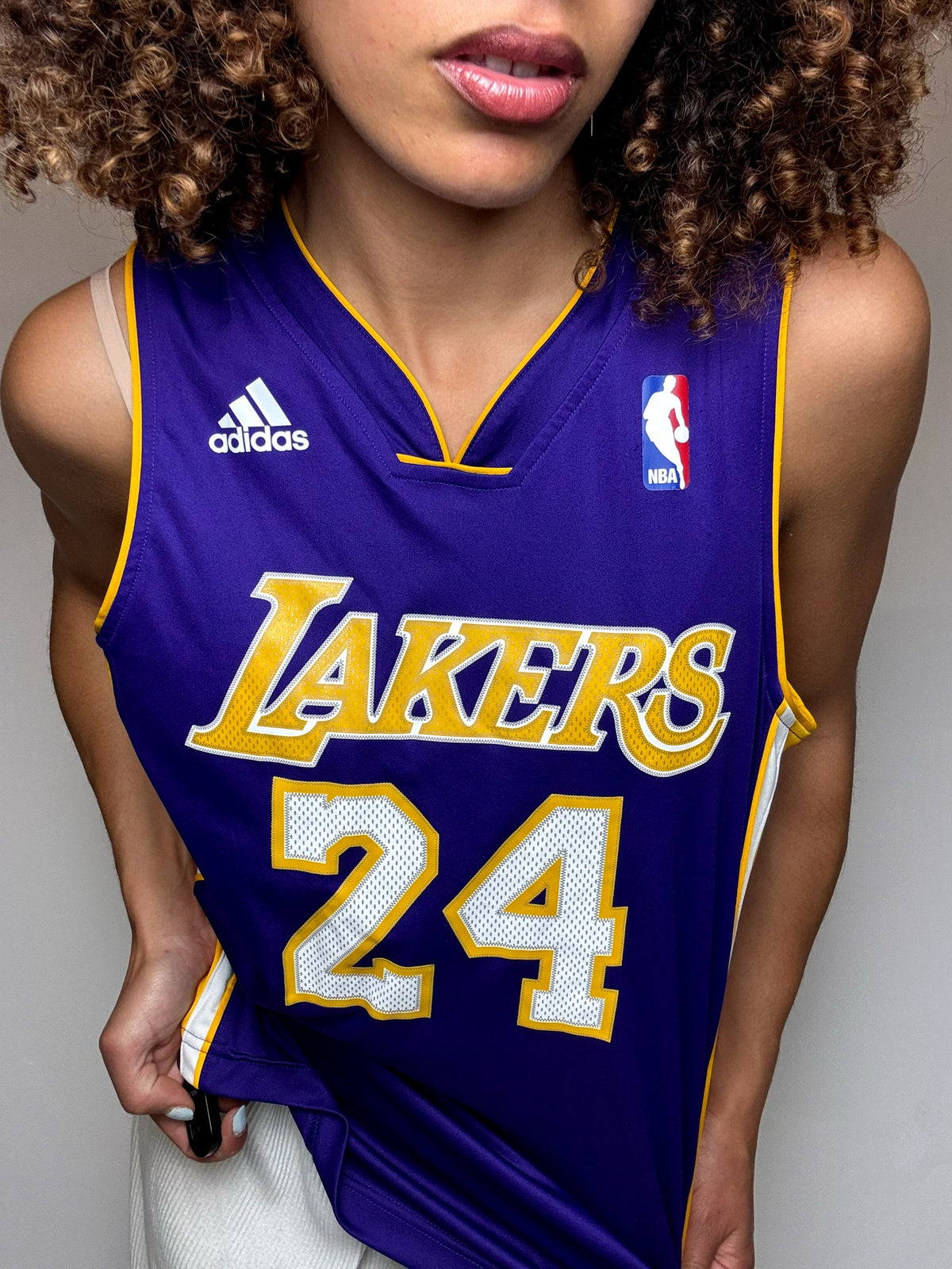 Gelbes NIKE x LAKERS Basketballtrikot S
