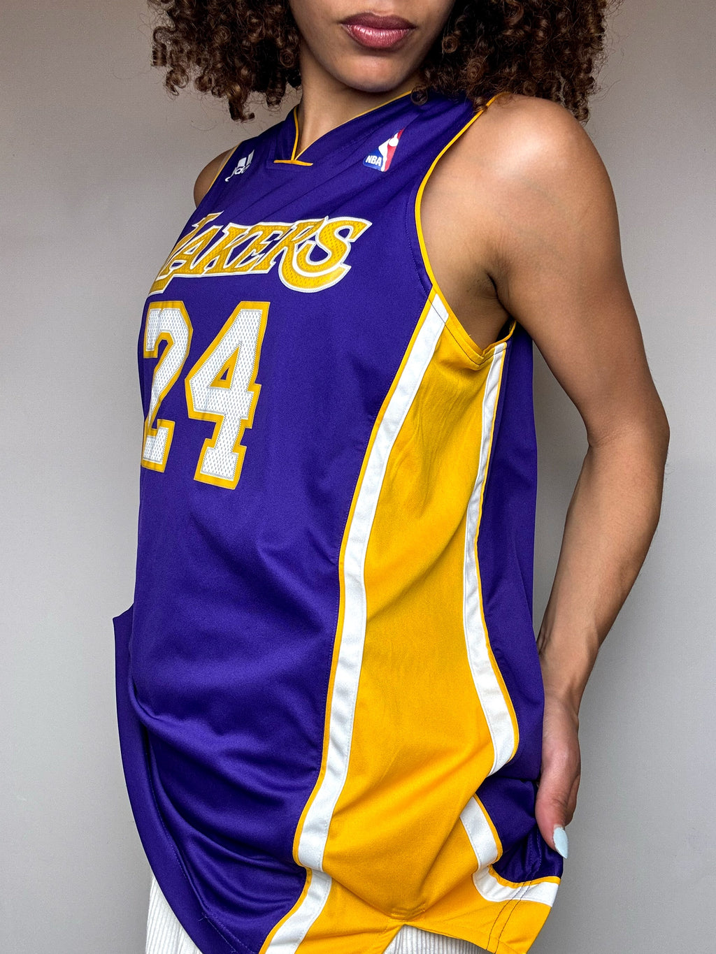 Gelbes NIKE x LAKERS Basketballtrikot S