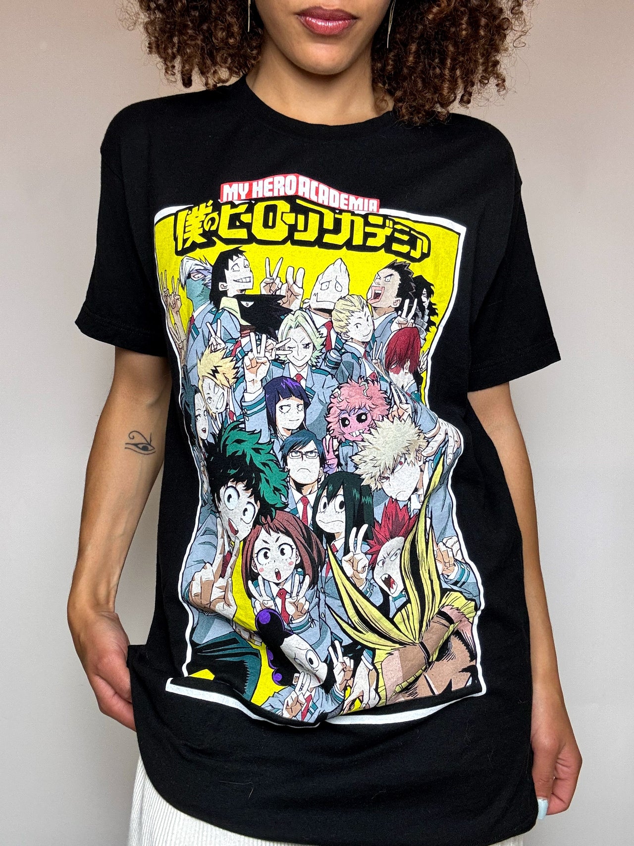 Tee shirt noir MY HERO ACADEMIA M vintage