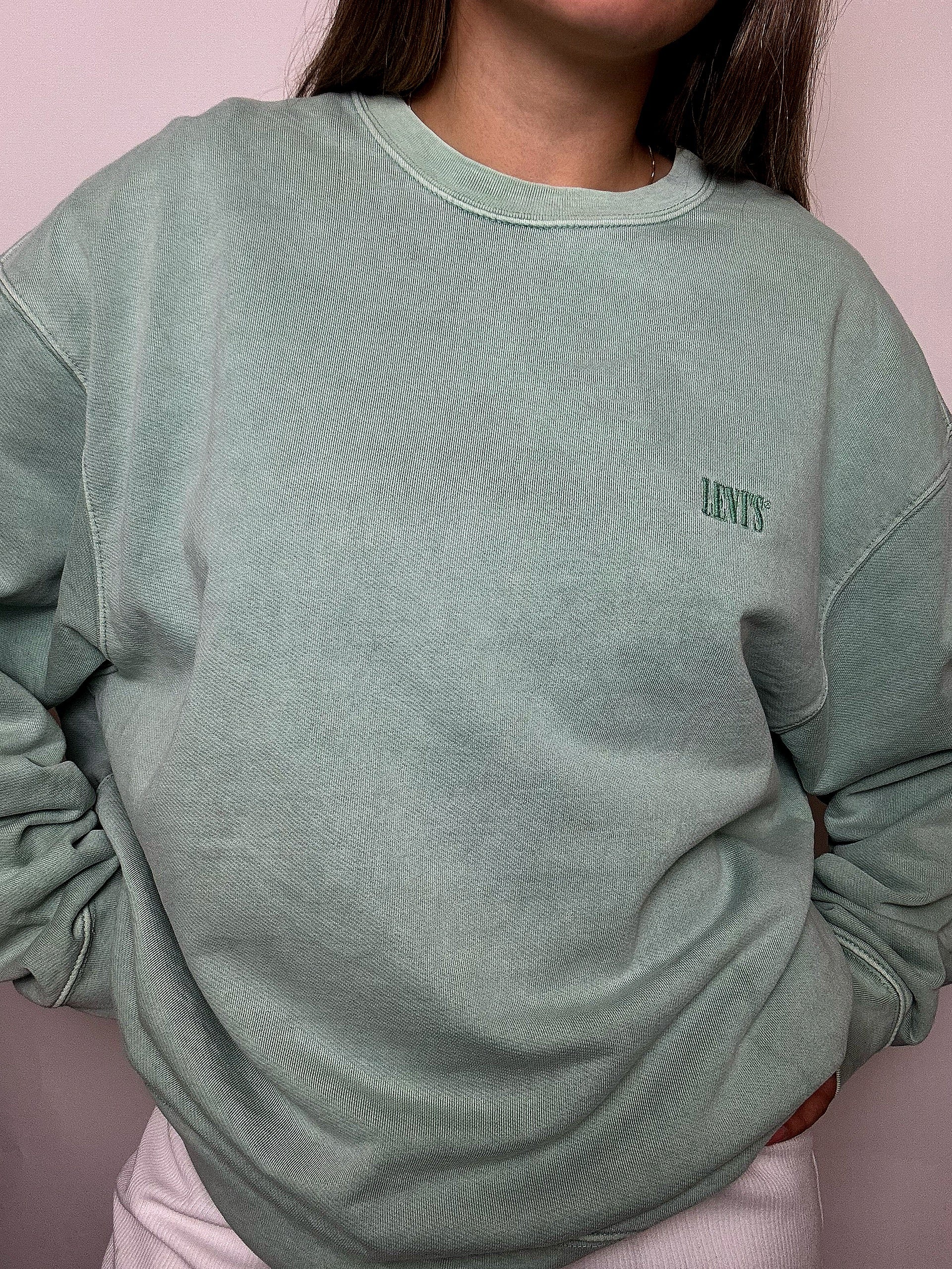 LEVI'S vintage seafoam green crew neck sweatshirt XL