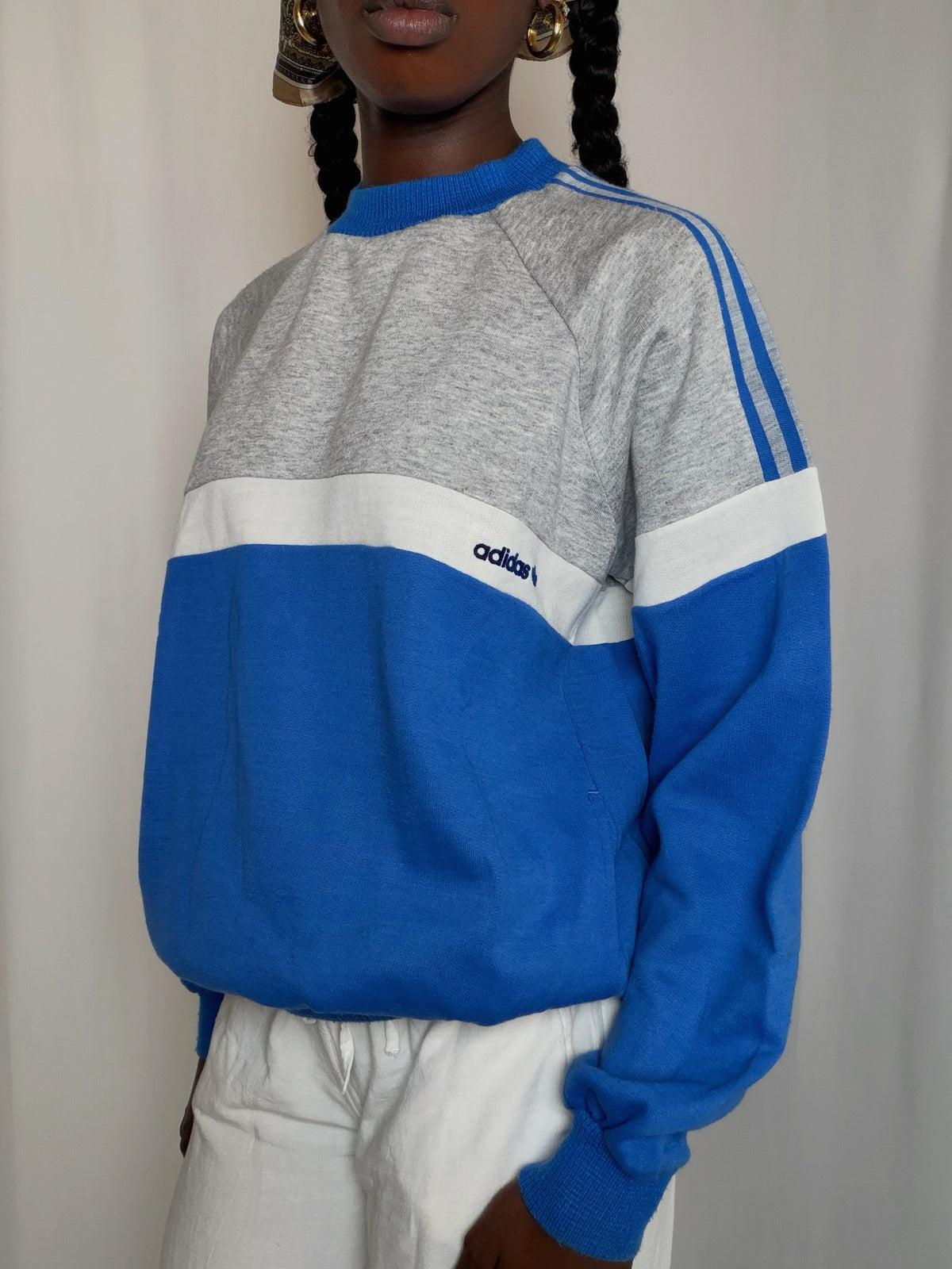 Sweat gris et bleu Adidas M vintage