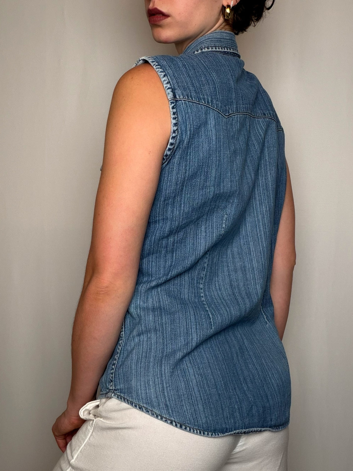 Chemise sans manche en jean bleu Lee L vintage