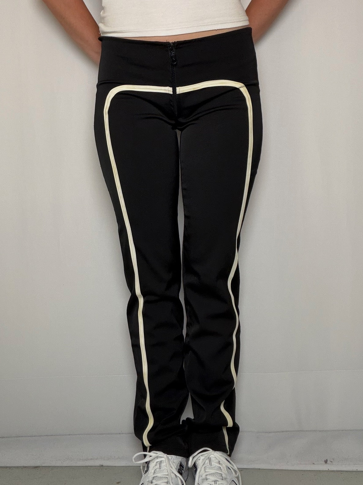 Pantalon noir avec détails M vintage