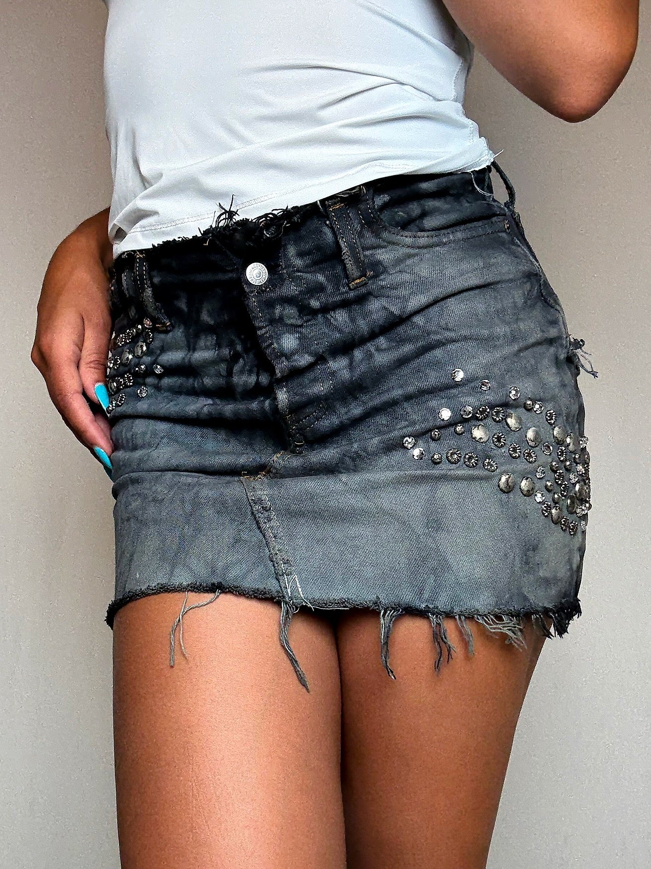 Jupe en jean delavée avec strass S vintage