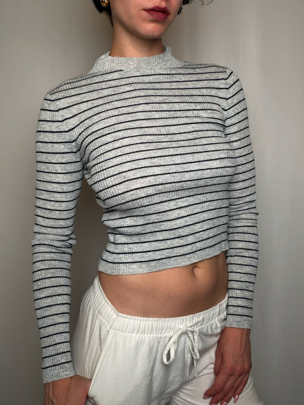 Pull en maille Gris Clair À Rayures Noires XS vintage