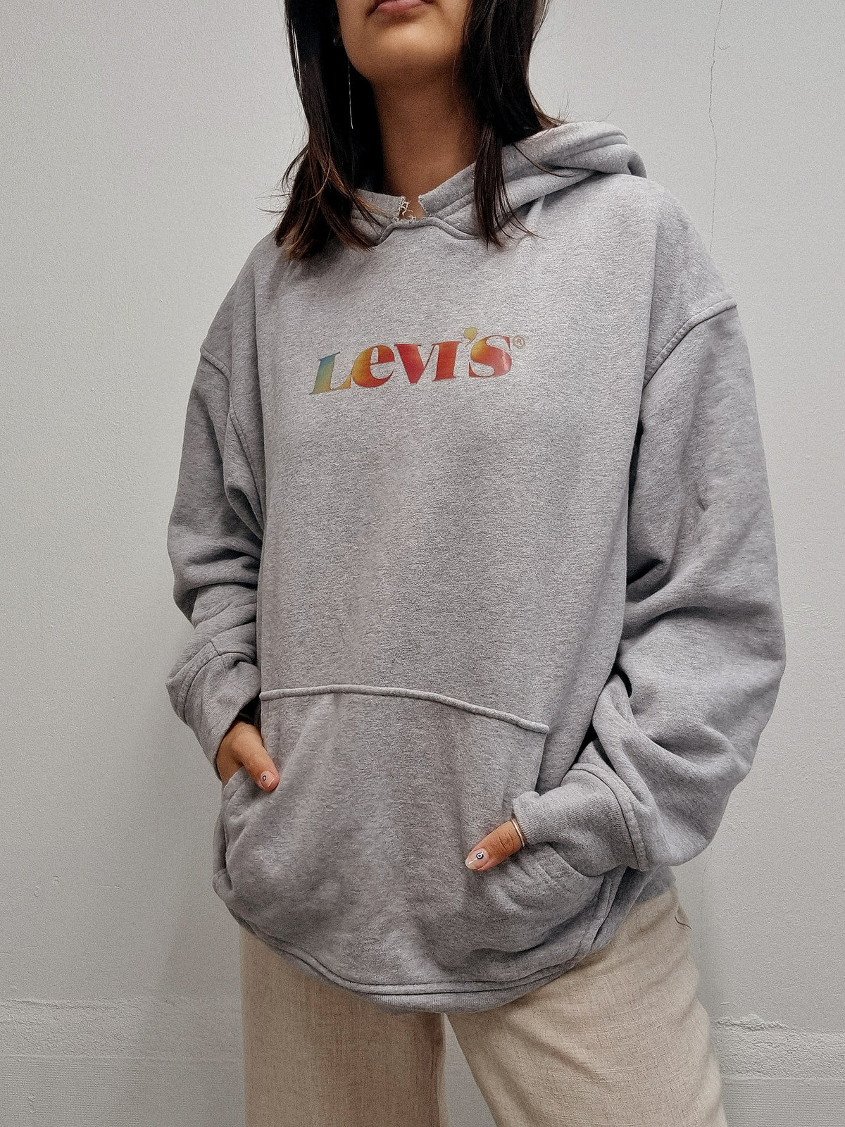 Hellgrauer Vintage-Pullover Levi's M