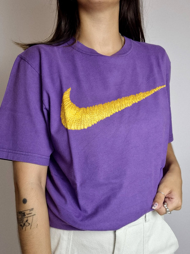 T-shirt vintage américain violet Nike S
