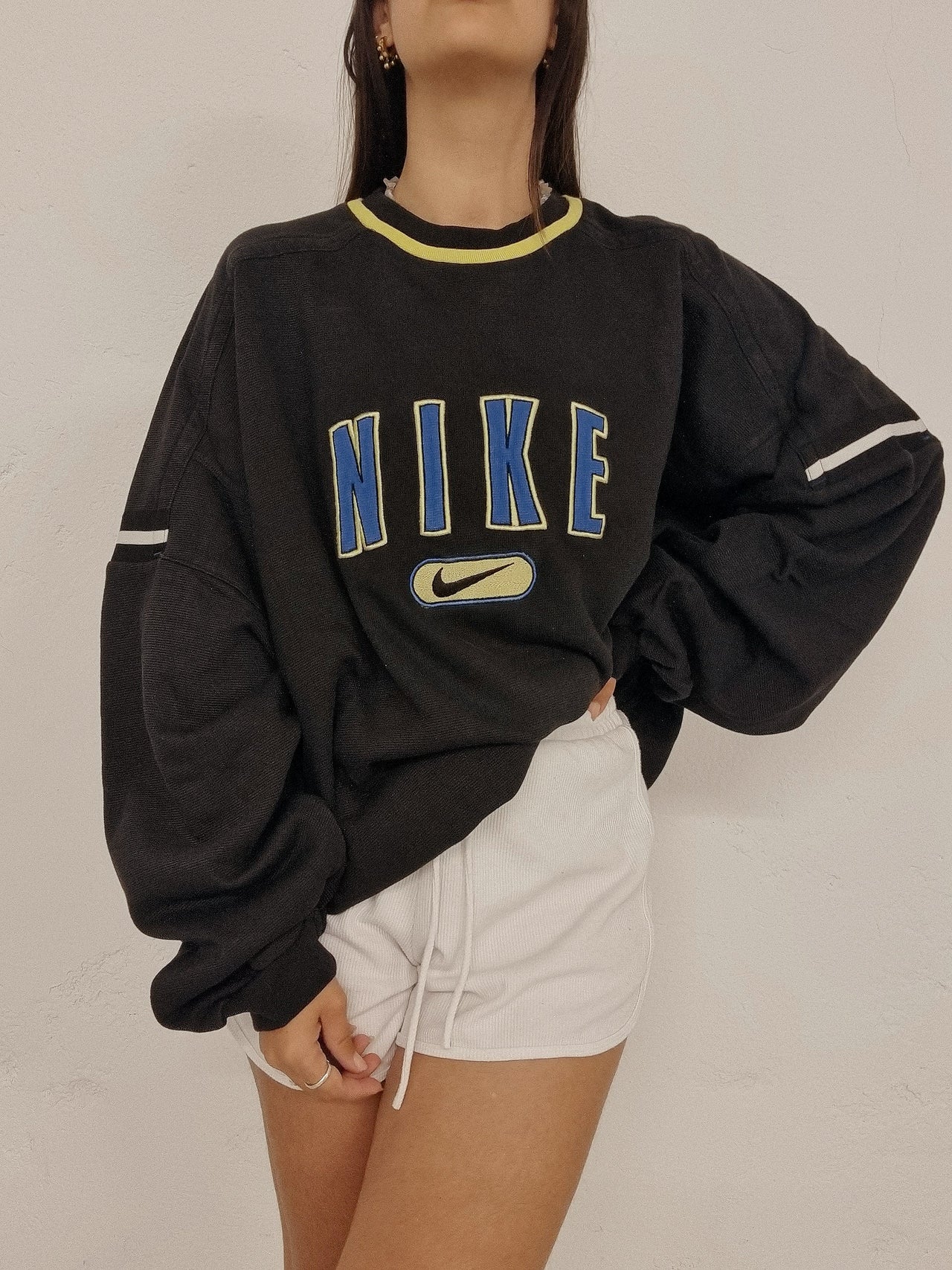 Pull vintage noir et bleu Nike XXL