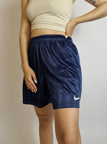 Short vintage bleu foncé Nike L