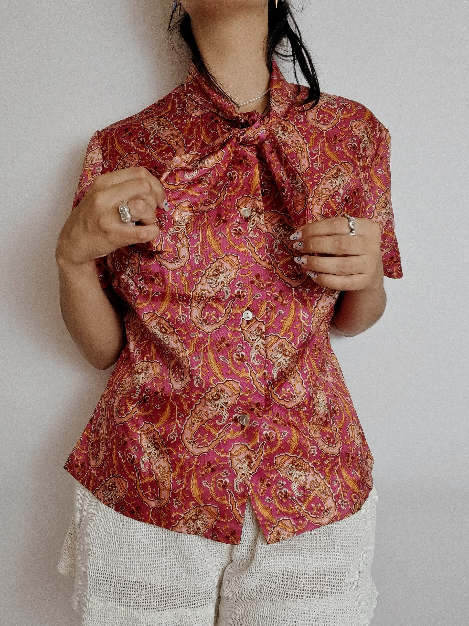 Chemise vintage à motifs roses et oranges  M/L