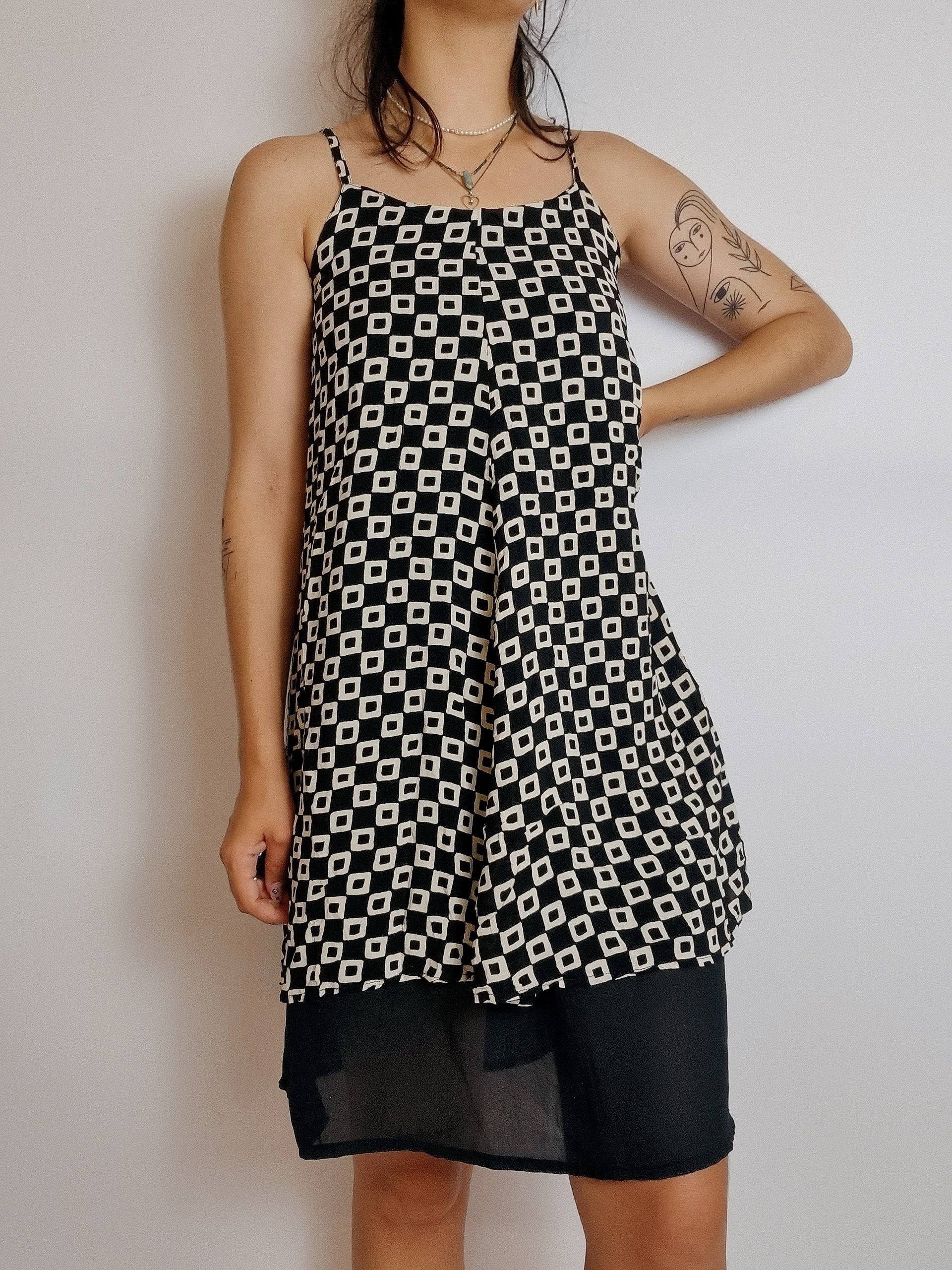 Vintage schwarz-weißes gerades Kleid S