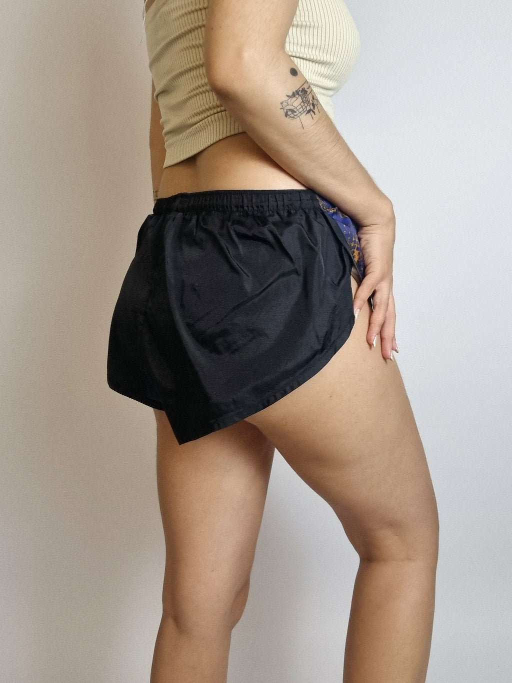 Vintage schwarze Mini-Shorts Nike S