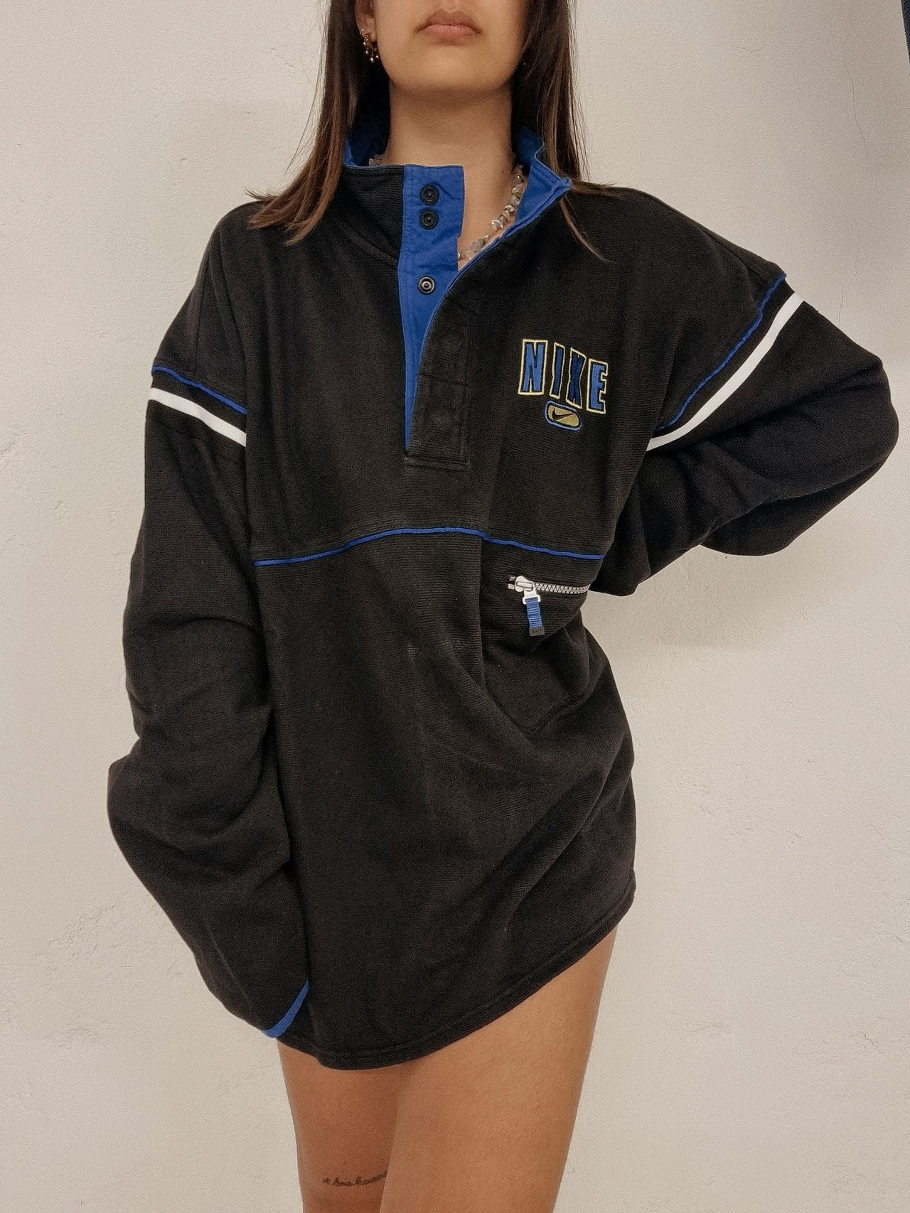 Pull vintage noir et bleu Nike XXL