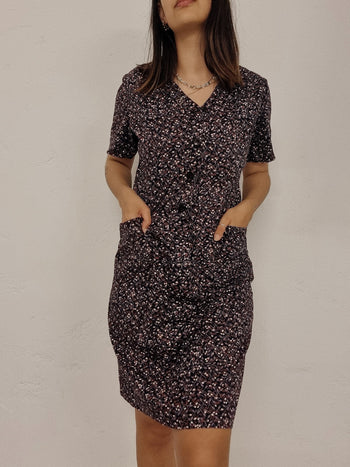 Robe courte vintage noire  et grise à fleurs S/M