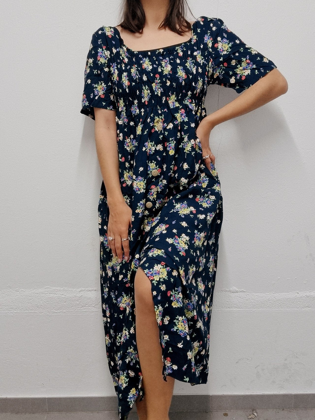 Robe longue vintage noire à fleurs M/L