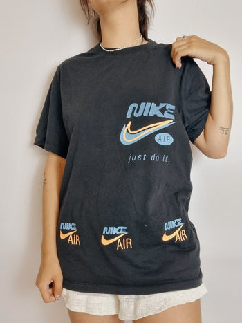 T-shirt vintage noir Nike L