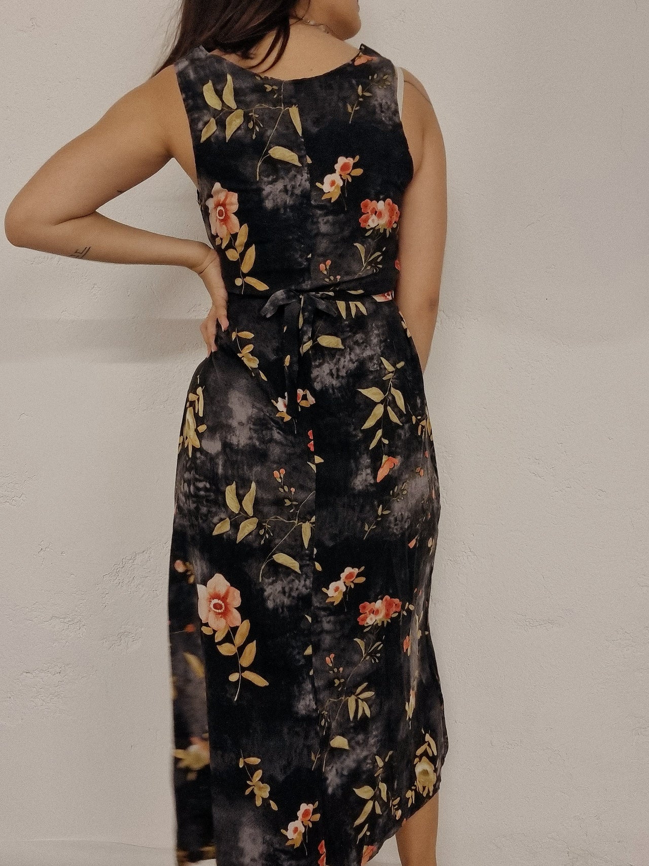 Robe vintage noire à fleurs S/M