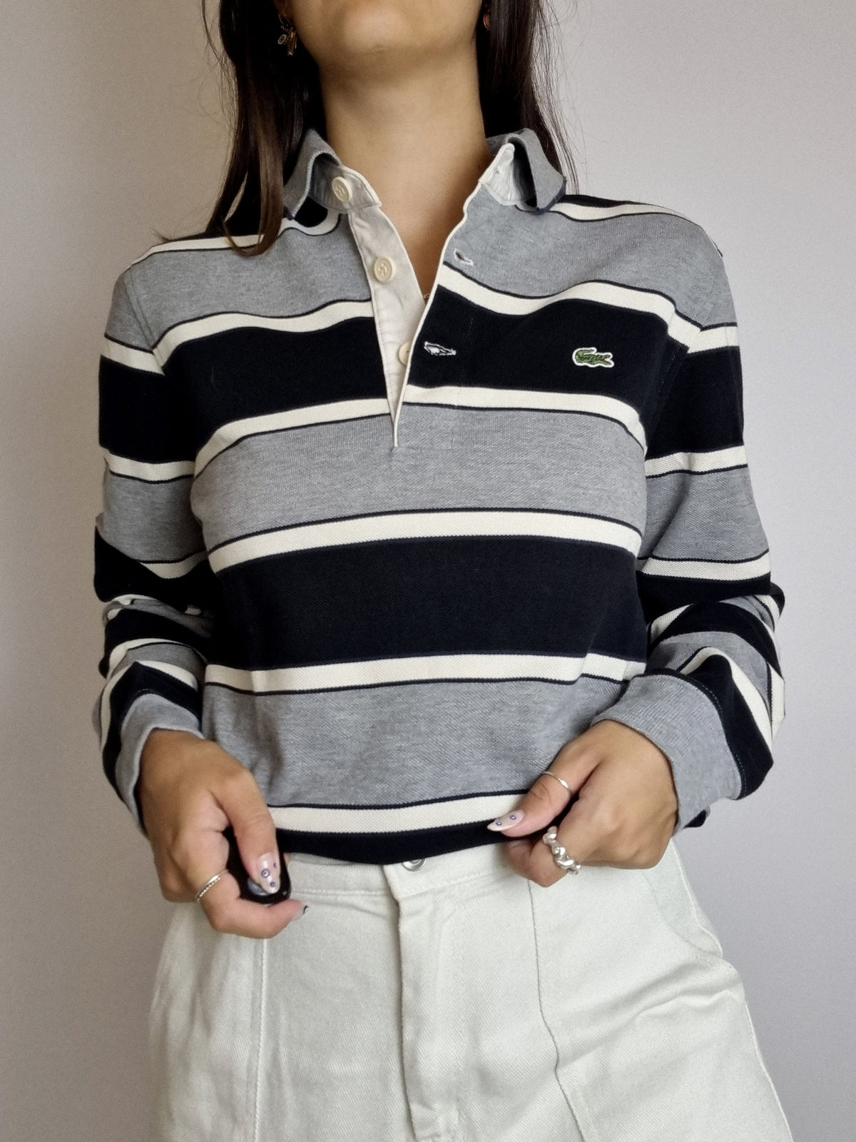 Polo Lacoste gris clair à rayures M