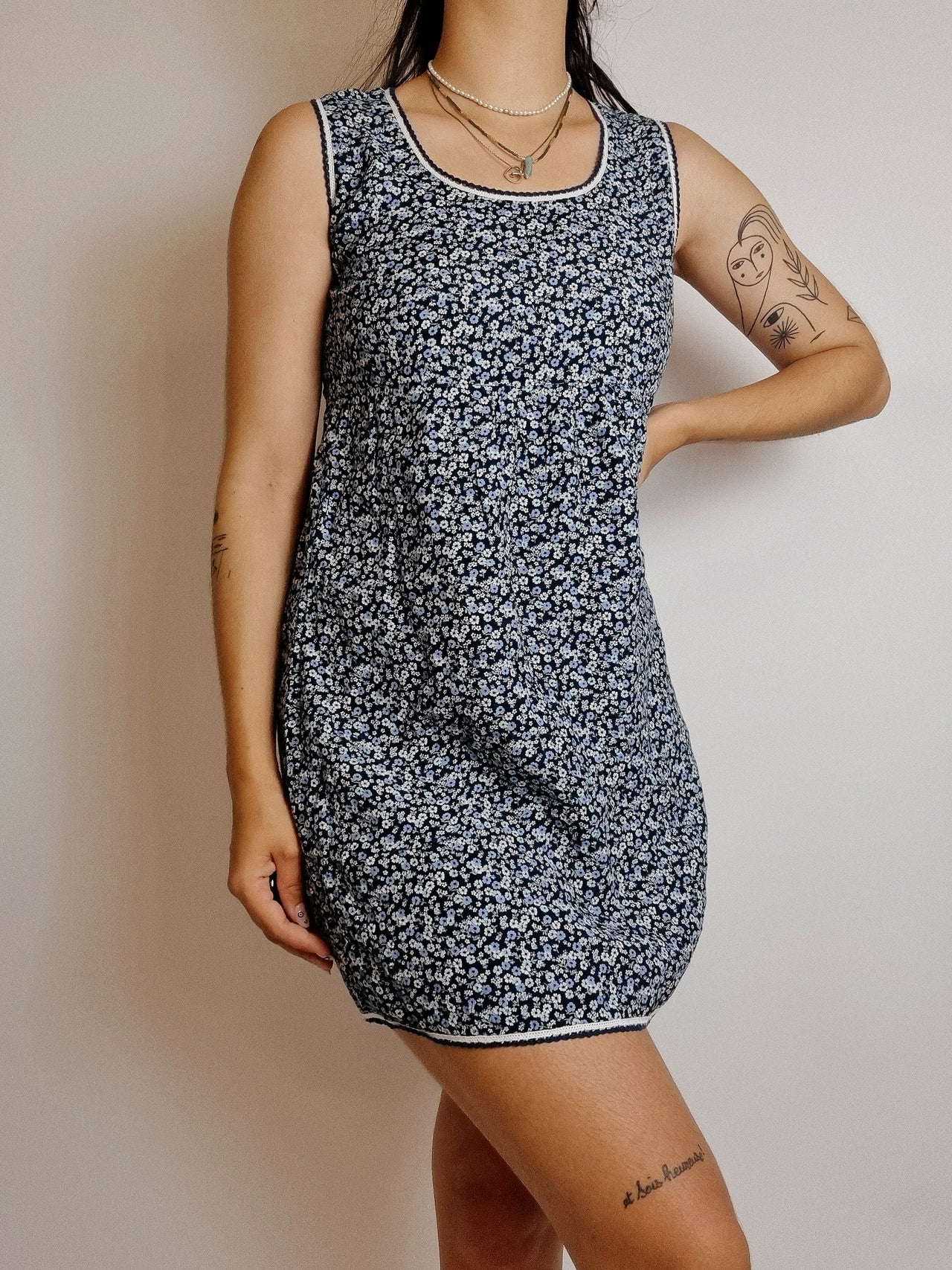 Vintage short dark blue dress with flowers XS/S