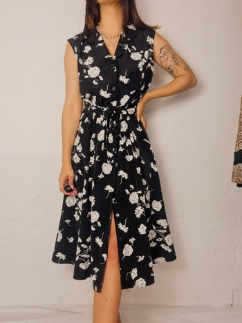 Robe vintage à fleurs noire et blanche