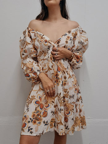 Robe vintage Blanche et beige à motifs  M