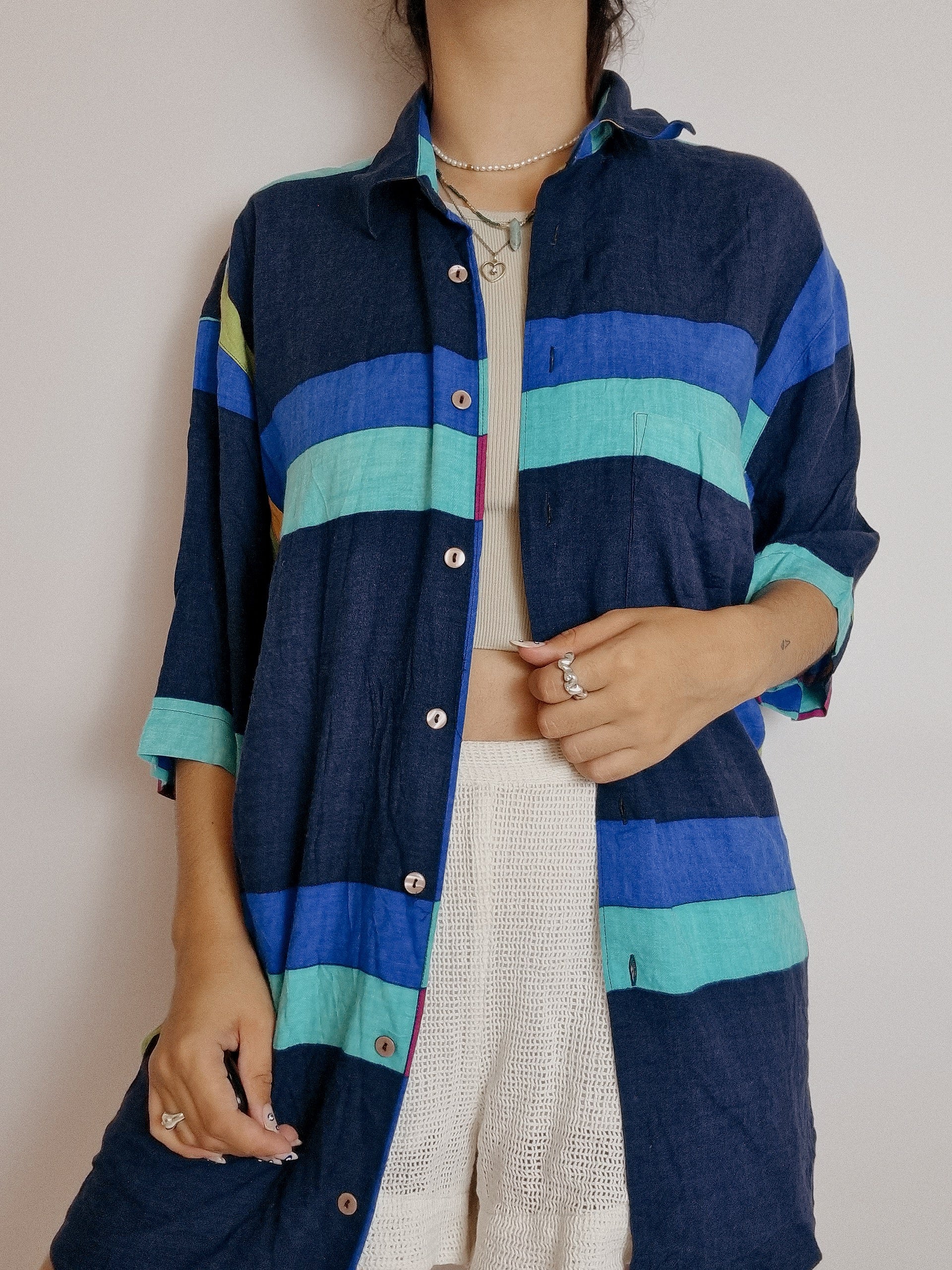Chemise vintage 80’s 90’s bleue à motifs L