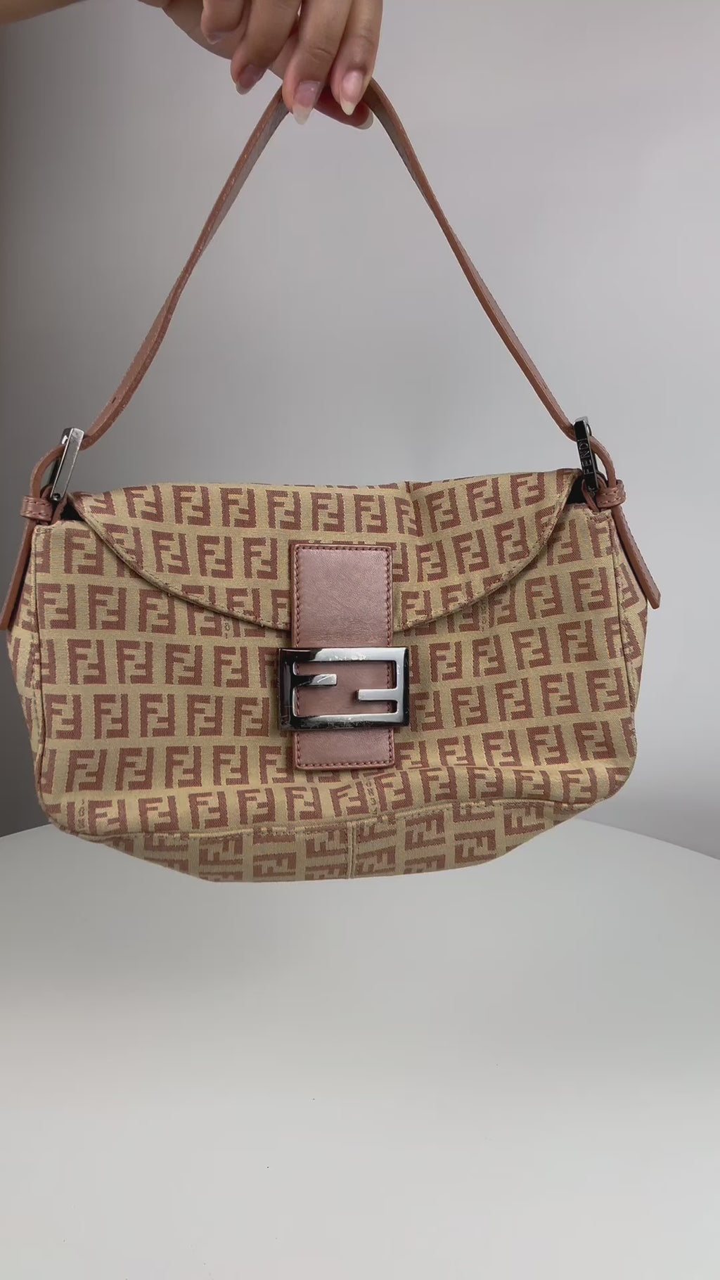 Sac Fendi Baguette Rose en Toile
