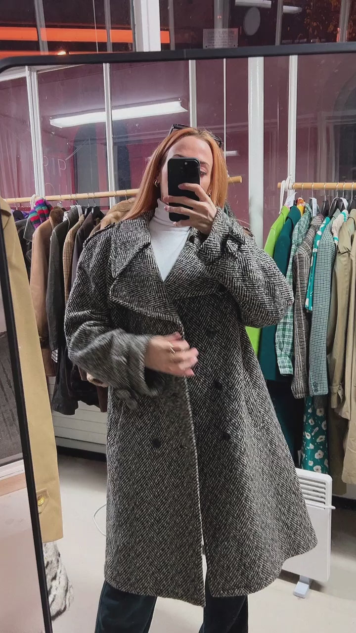 Vintage weißer und schwarzer Wollmantel L/XL