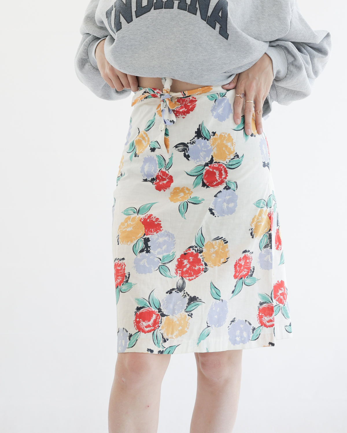 Jupe Vintage courte beige à fleurs