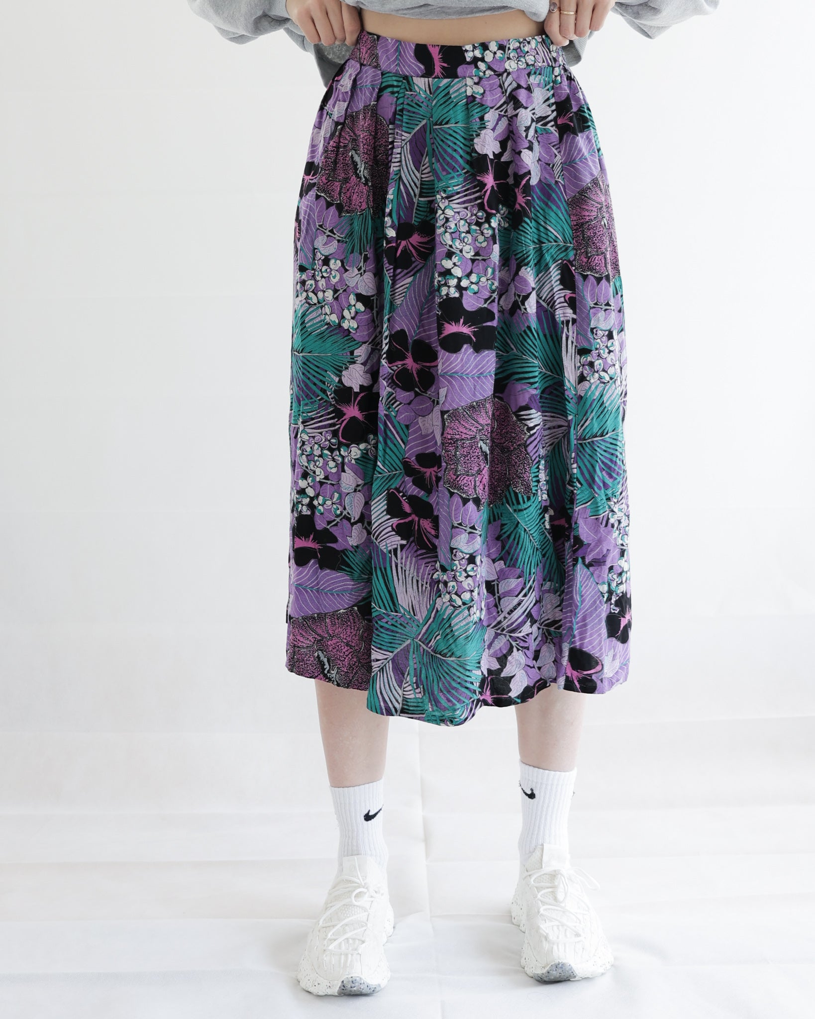 Jupe Vintage mi-longue à fleurs violettes S/M