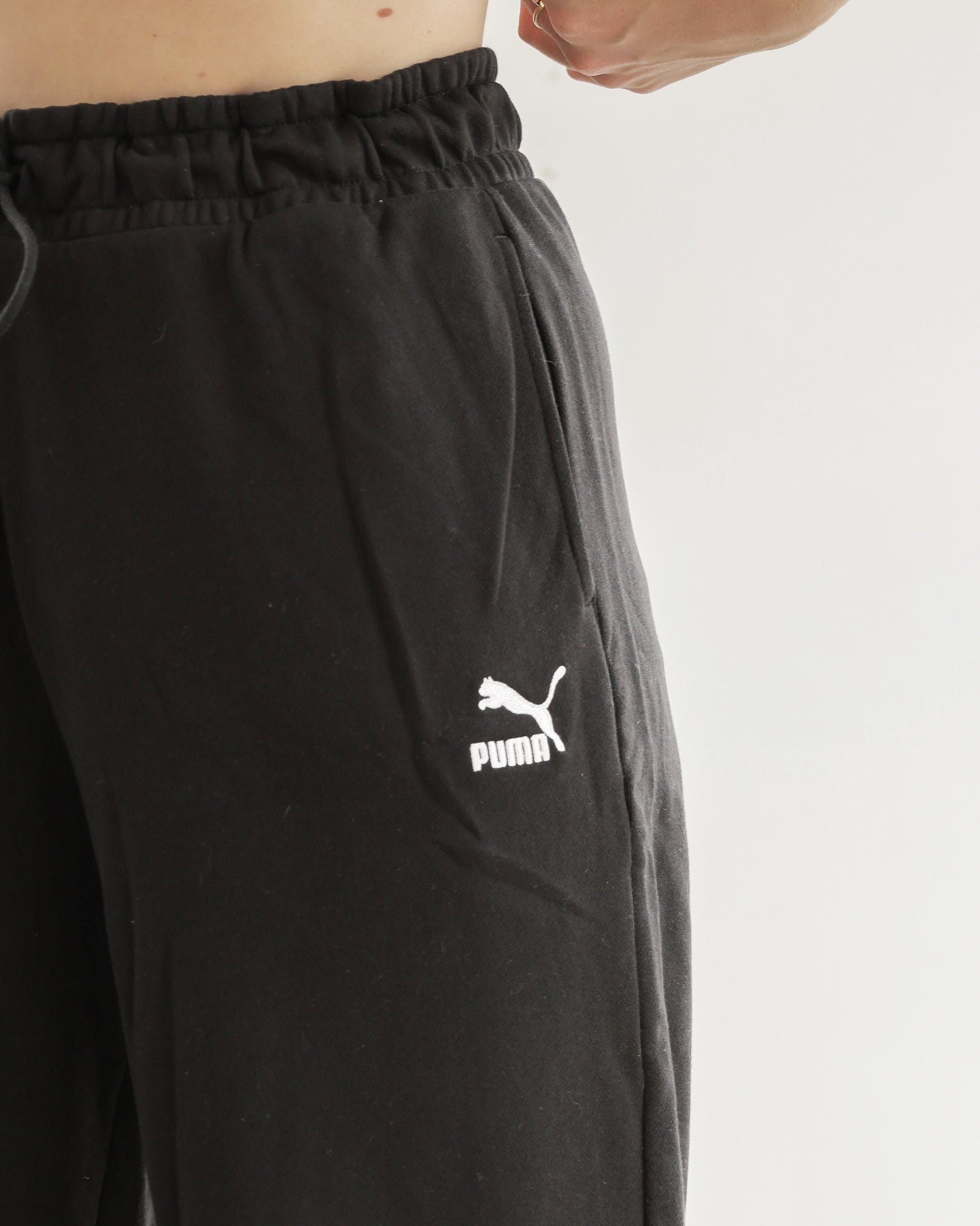 Schwarze Jogginghose Puma „Classics Relaxed Jogger“ L