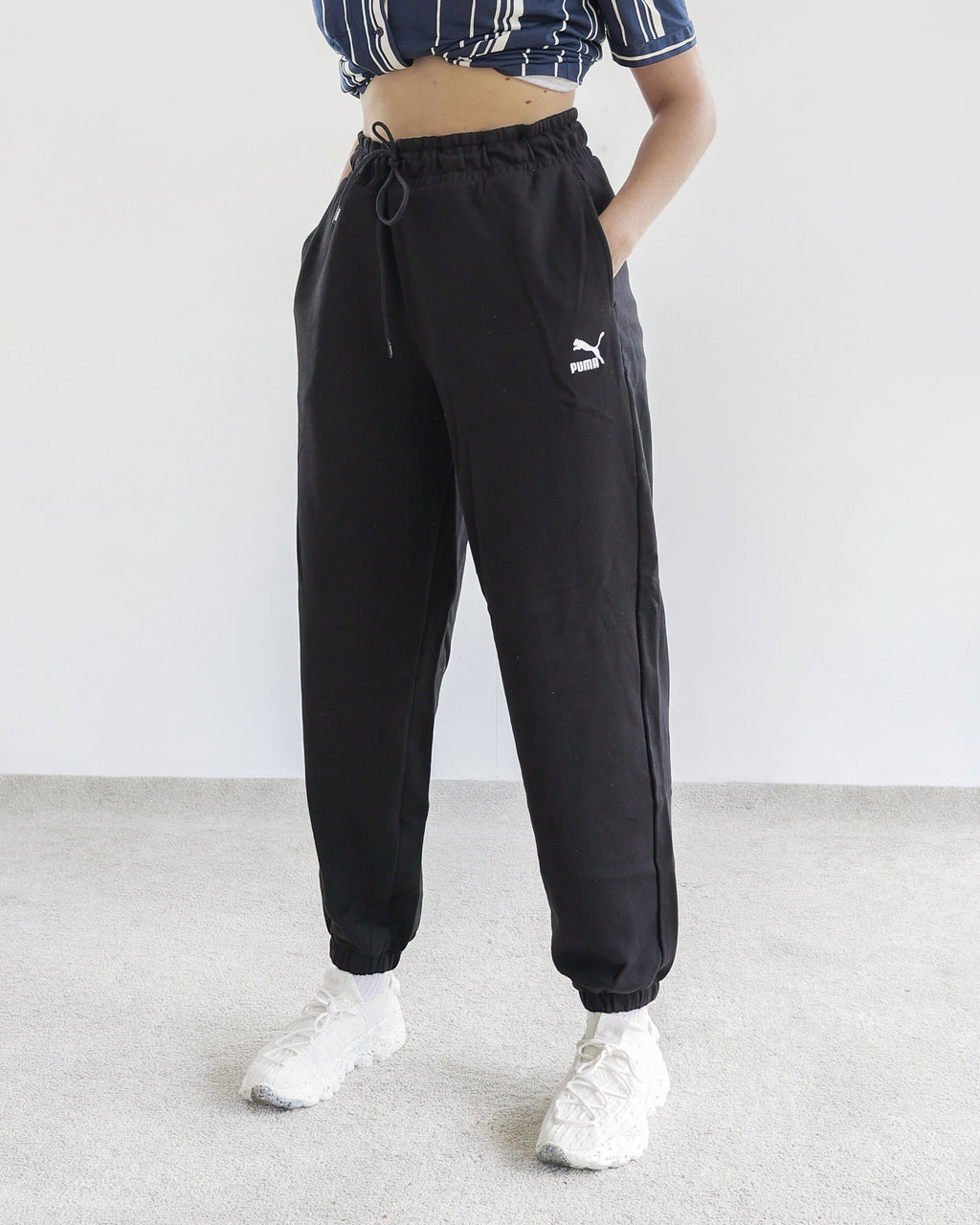 Schwarze Jogginghose Puma „Classics Relaxed Jogger“ L