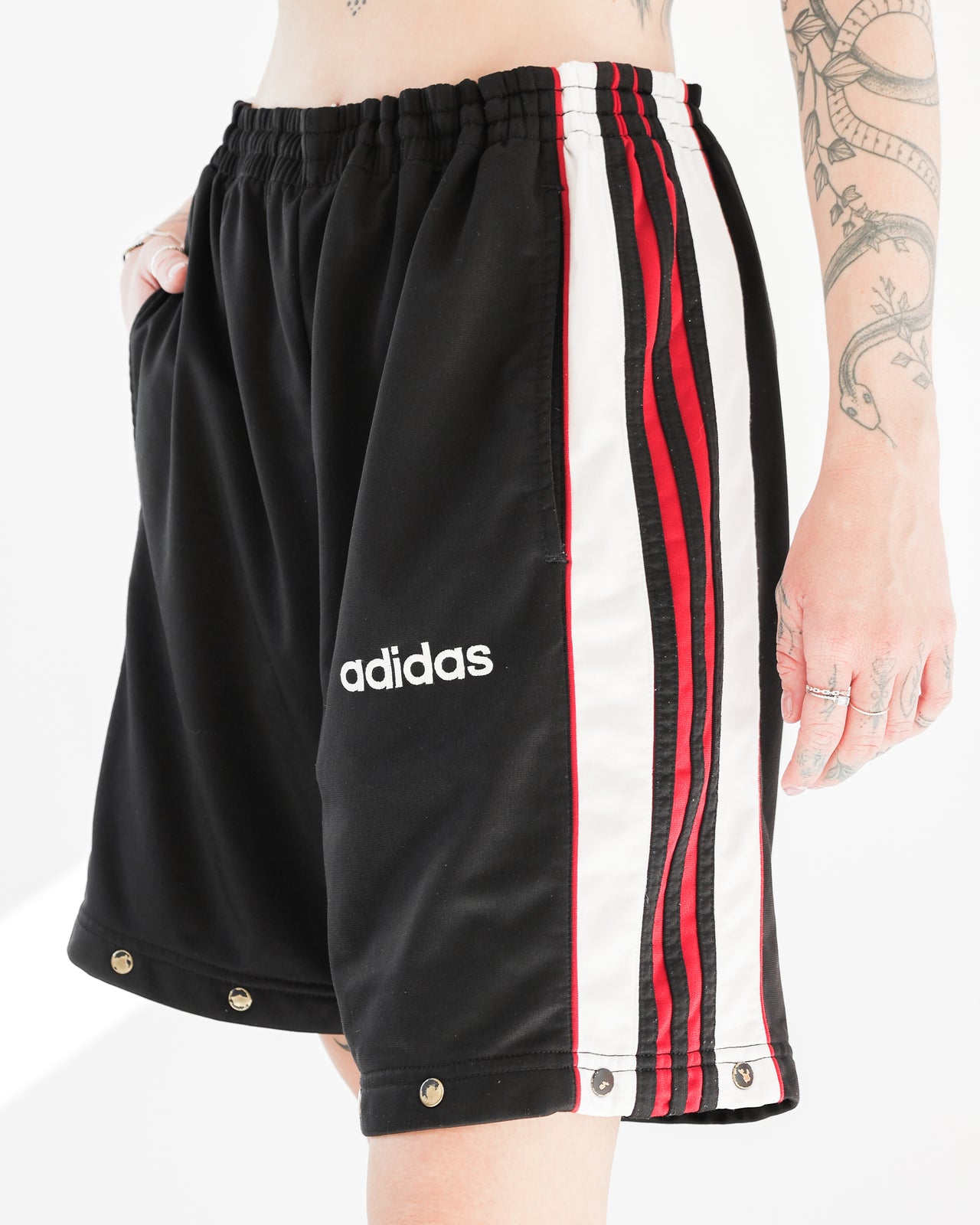 Gray jogging pants, black Adidas M logo