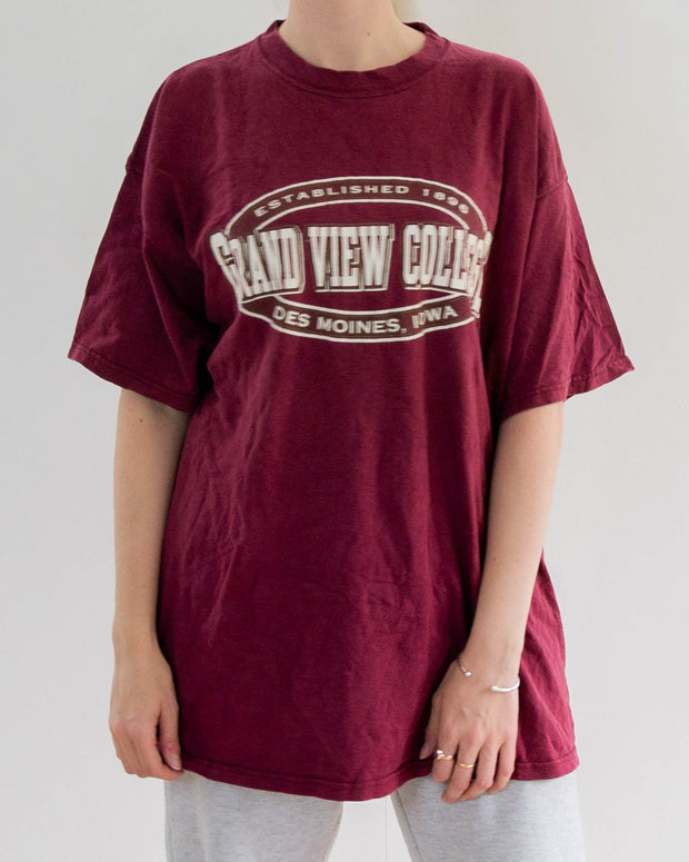 Burgundy USA T-shirt"Grand View College"XL