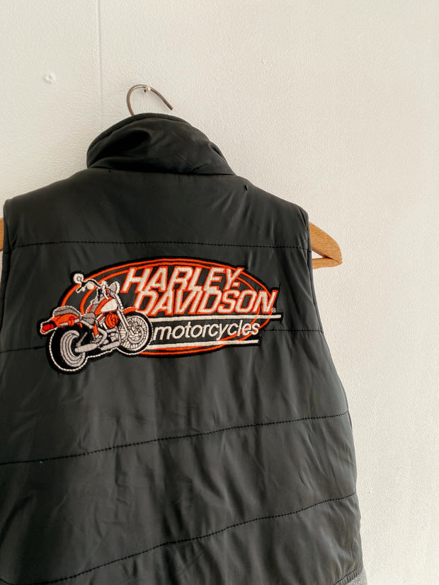 Graue ärmellose Daunenjacke von Harley Davidson, 8 Jahre alt