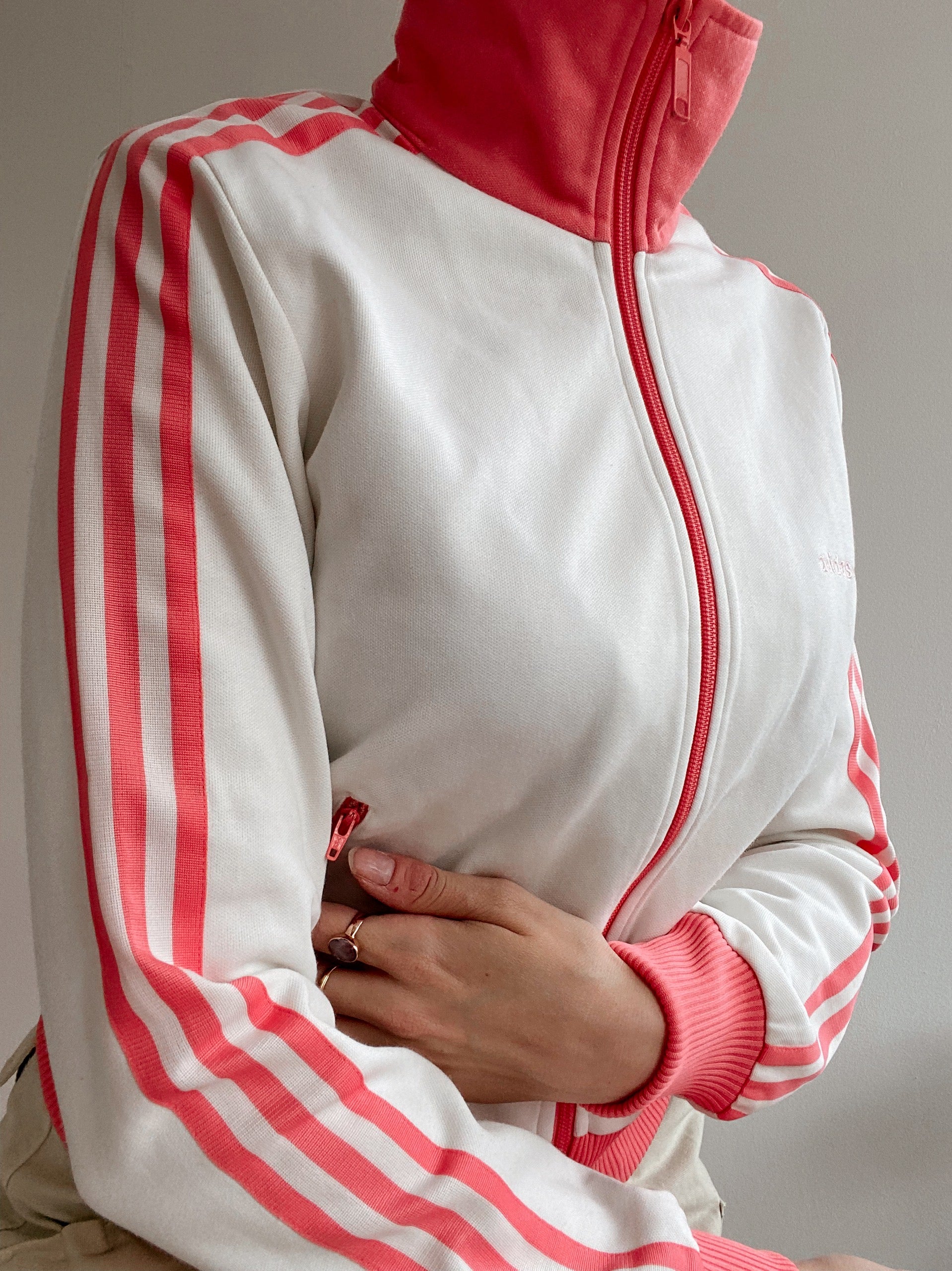 White and blue jacket with orange collar Adidas XL