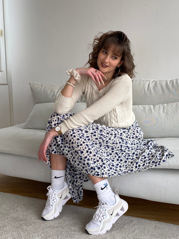 White skirt with blue and black flowers S