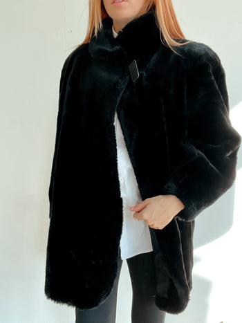 Manteau vintage en fausse fourrure noire oversized M