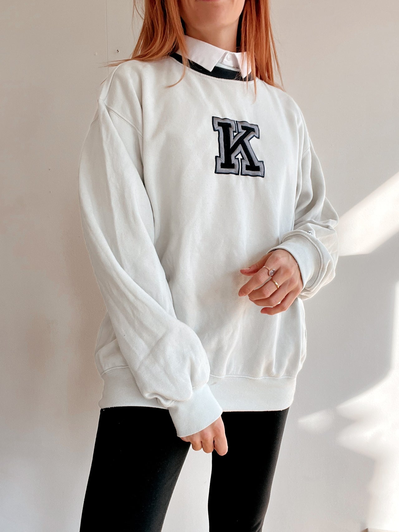 Pull vintage gris/beige et bleu foncé Kappa brodé L