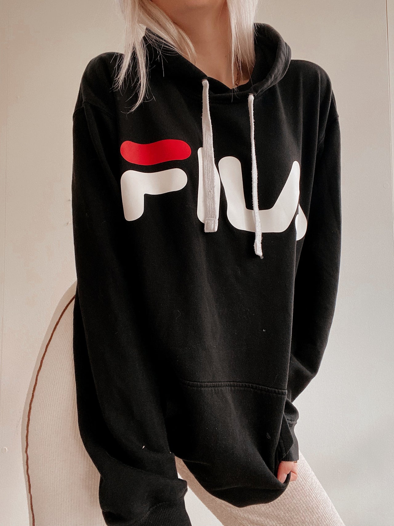 Pull Fila noir à capuche L