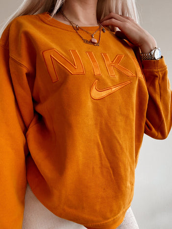 Orangefarbener Nike S-Pullover